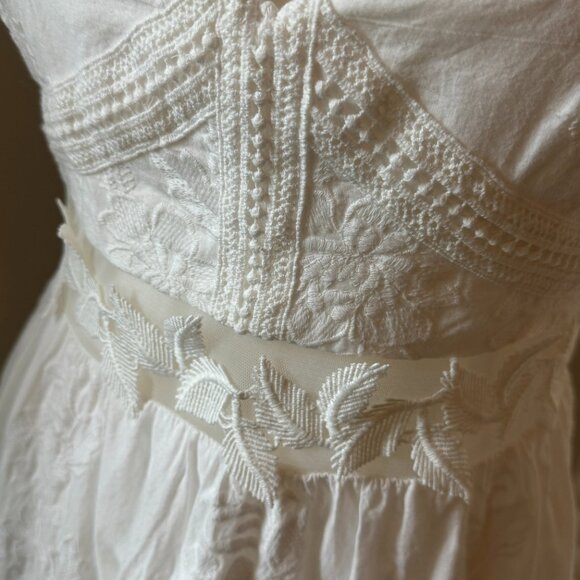 White Chelsea & Violet Sun Dress - Picture 11 of 16